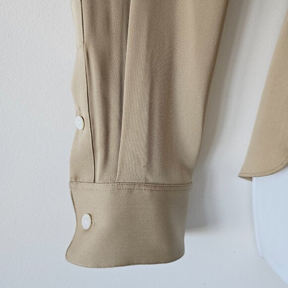 NWT THEORY Taupe Brown Silk Classic Fitted LS Blouse Shirt Top Small - Picture 3 of 7